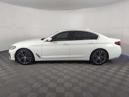 2021 BMW 530 i