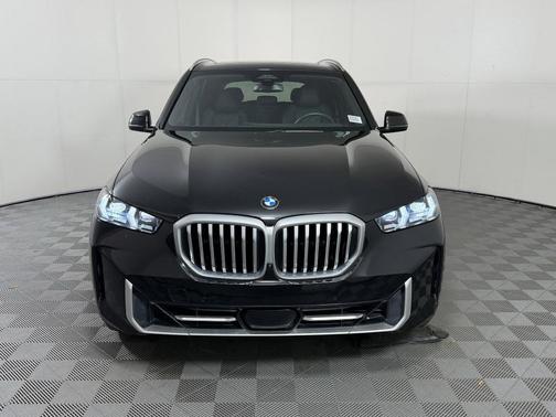 Black Sapphire Metallic 2024 BMW X5 xDrive40i