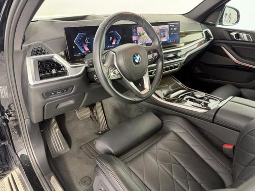 Black Sapphire Metallic 2024 BMW X5 xDrive40i