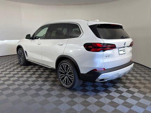 2026 BMW X5 sDrive40i