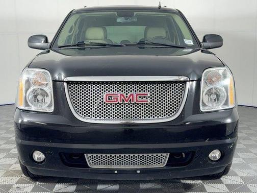 2011 GMC Yukon Denali
