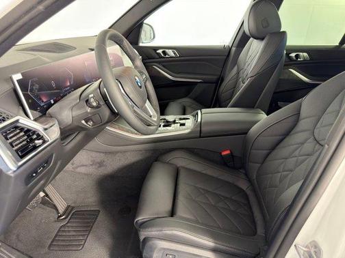 Alpine White 2026 BMW X5 sDrive40i