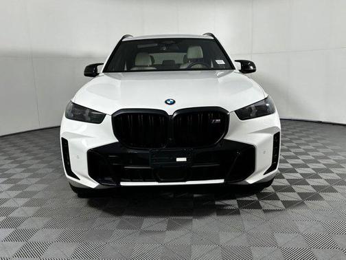 2025 BMW X5 M60i