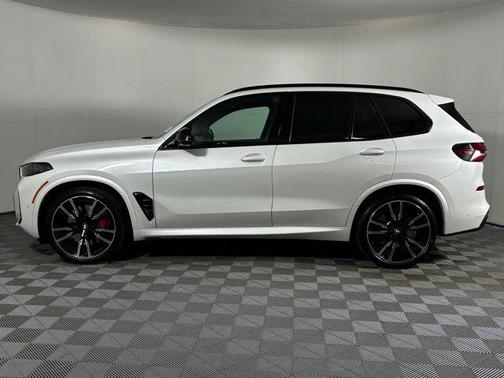 2025 BMW X5 M60i