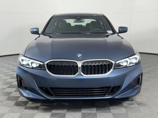 2025 BMW 330 i