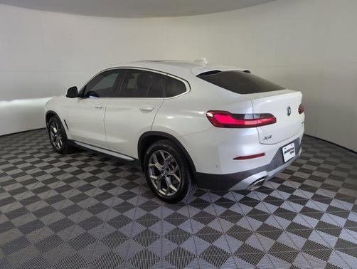 2022 BMW X4 xDrive30i