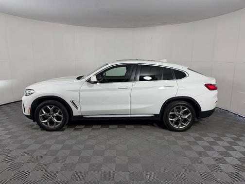Alpine White 2024 BMW X4 xDrive30i