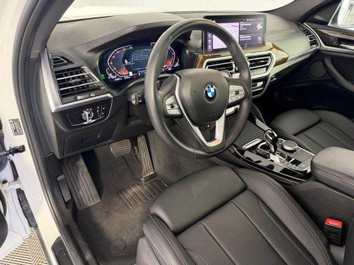 Alpine White 2024 BMW X4 xDrive30i