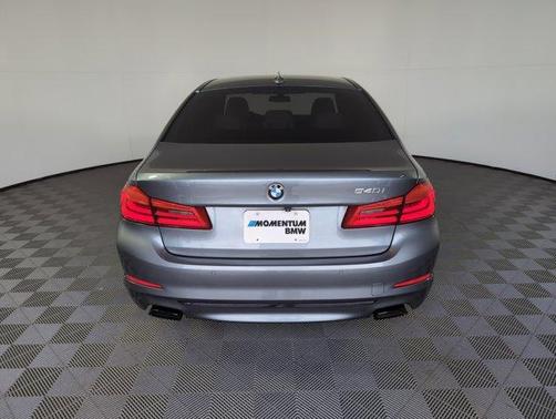 2019 BMW 540 i