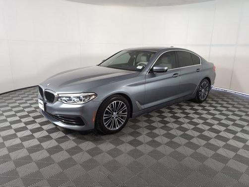 2019 BMW 540 i