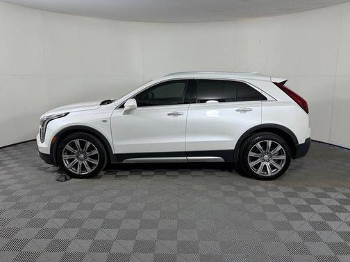 Crystal White Tri-Coat 2019 Cadillac XT4 Premium Luxury