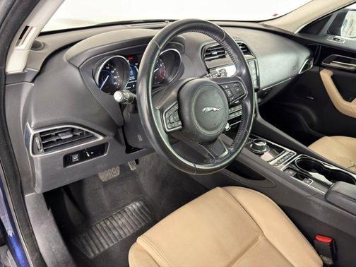 2017 Jaguar F-PACE 35t Premium