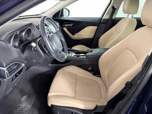 2017 Jaguar F-PACE 35t Premium