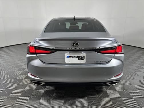 2024 Lexus ES 350 Ultra Luxury