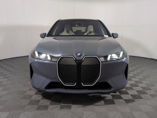2026 BMW iX xDrive45