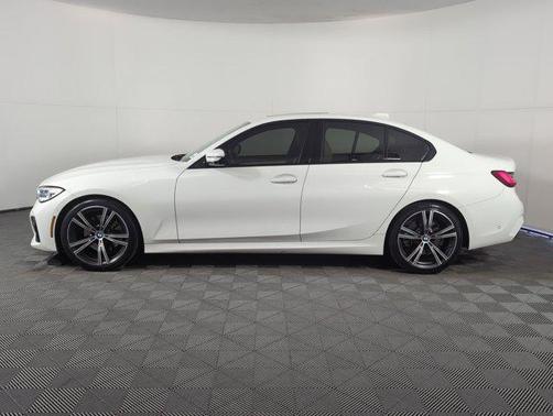 2019 BMW 330 i