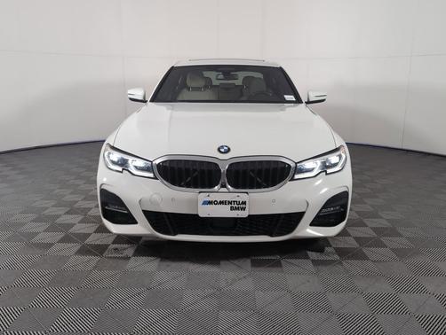 2019 BMW 330 i