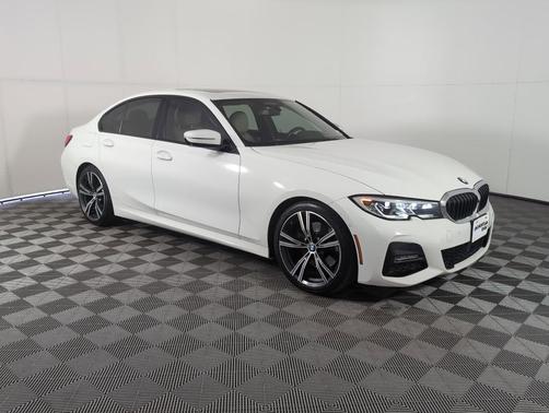 2019 BMW 330 i