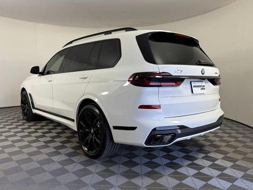 2026 BMW X7 xDrive40i