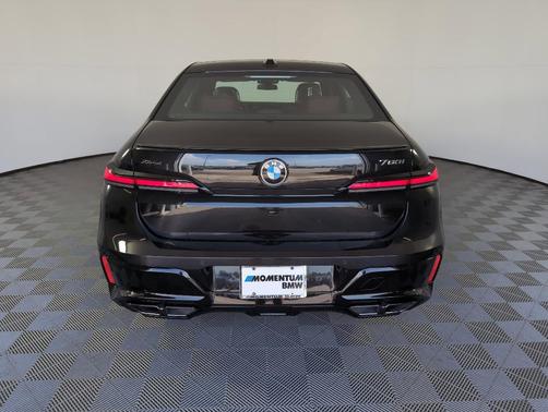 2025 BMW 760 760i xDrive