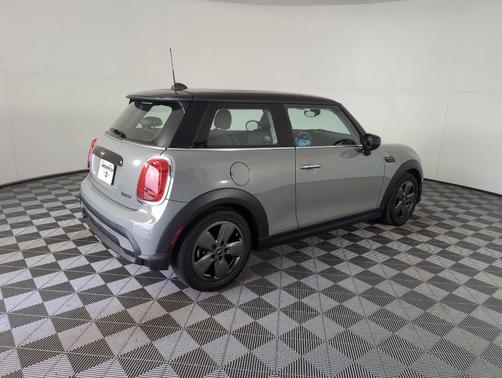 2023 MINI Hardtop Cooper
