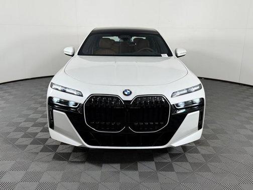 Mineral White Metallic 2026 BMW 760 760i xDrive
