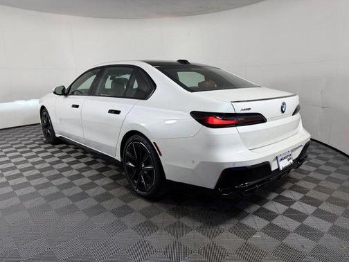 Mineral White Metallic 2026 BMW 760 760i xDrive