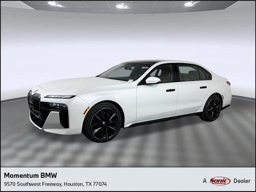 Mineral White Metallic 2026 BMW 760 760i xDrive