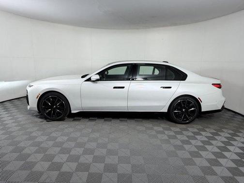 Mineral White Metallic 2026 BMW 760 760i xDrive