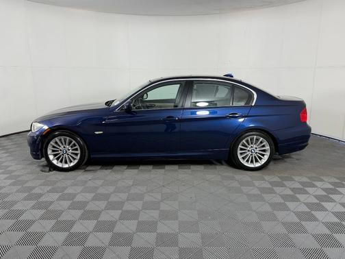 Blue 2011 BMW 335 i