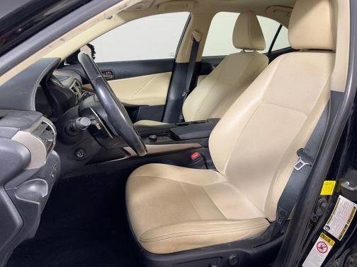 2016 Lexus IS 200t Base