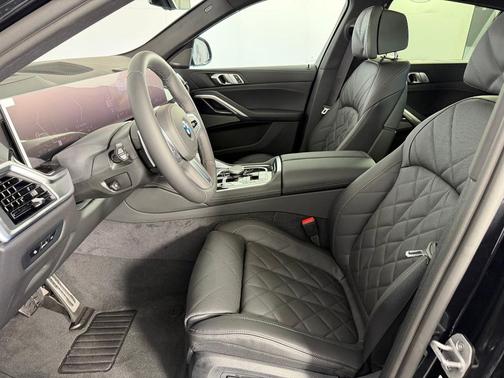 2026 BMW X6 xDrive40i