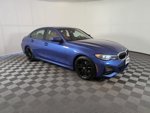 2022 BMW 330 i xDrive