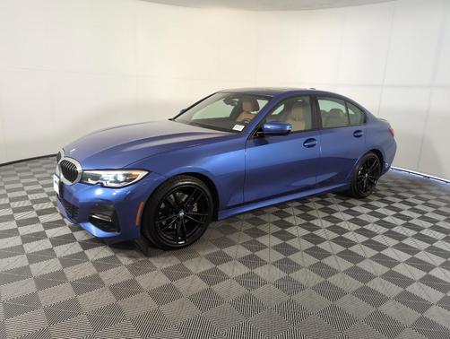 2022 BMW 330 i xDrive