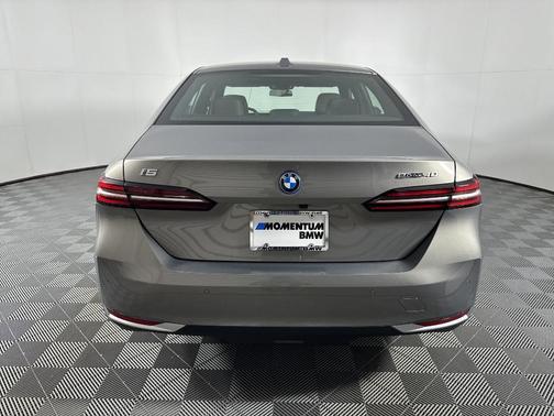 2026 BMW i5 eDrive40
