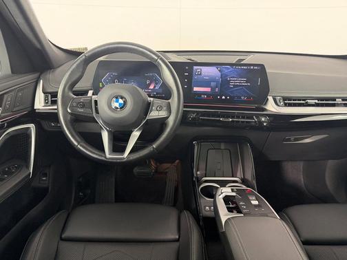 Green 2025 BMW X1 xDrive28i