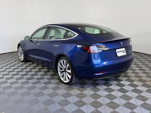 Blue 2019 Tesla Model 3 Long Range