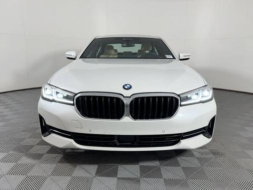2021 BMW 540 i