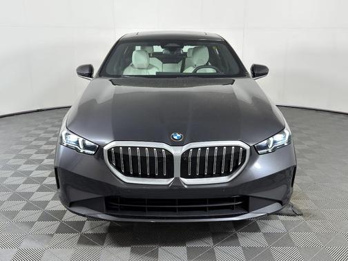 2026 BMW 530 i