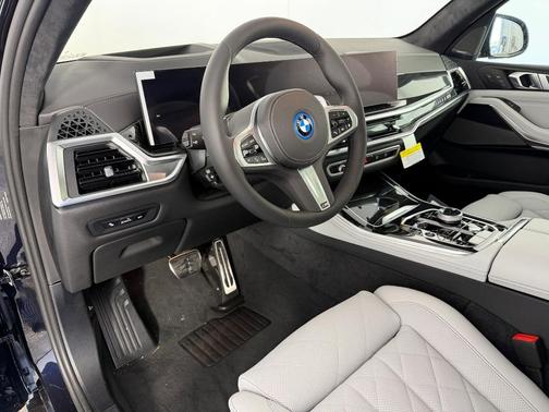 Carbon Black Metallic 2026 BMW X5 PHEV xDrive50e