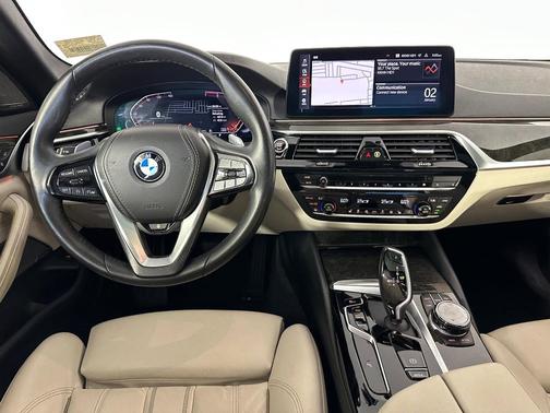 2022 BMW 530 i