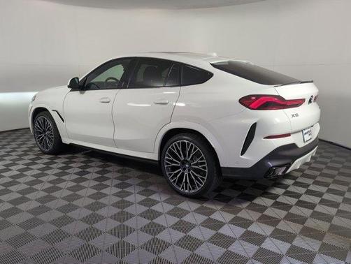 2026 BMW X6 xDrive40i