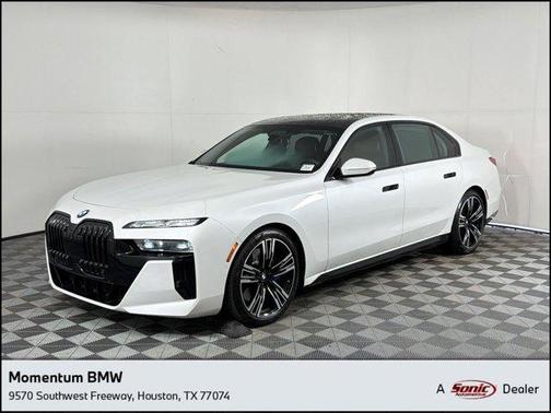 Mineral White Metallic 2023 BMW 760 760i xDrive