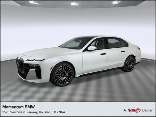 Mineral White Metallic 2026 BMW i7 XDrive60
