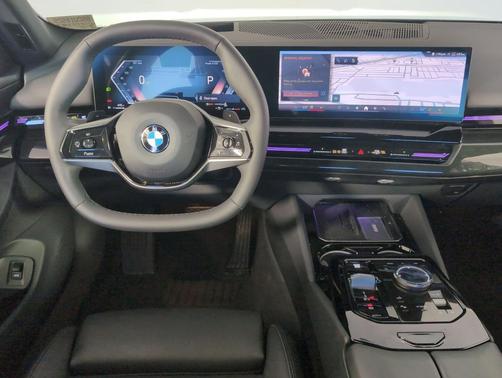2025 BMW 530 i