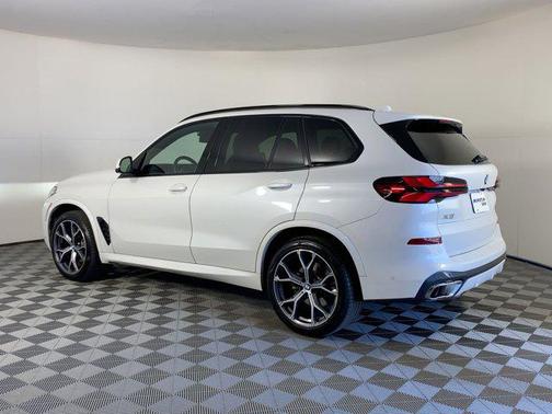 2024 BMW X5 sDrive40i