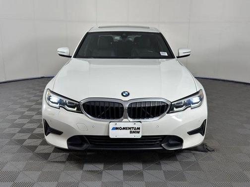 2019 BMW 330 i