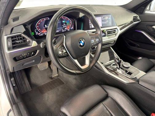 2019 BMW 330 i