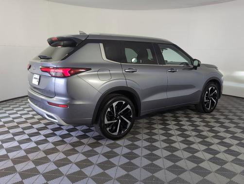 2022 Mitsubishi Outlander SEL