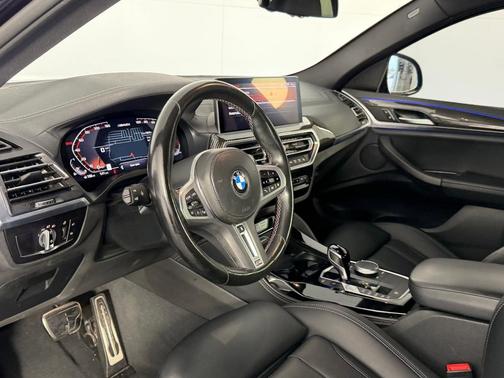 2023 BMW X4 M40i